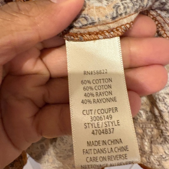 Max Studio London Boho Floral Puff-Sleeve Women's Top, Small - Picture 6 of 6